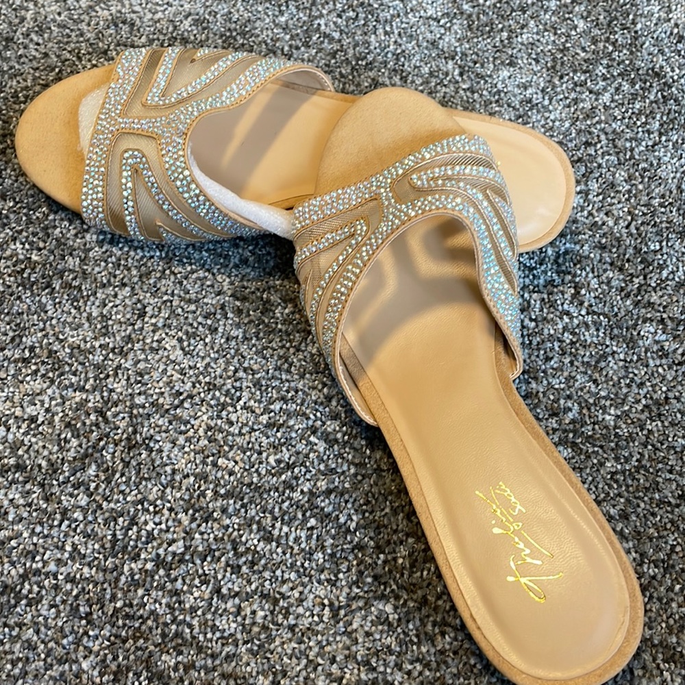 Sandles